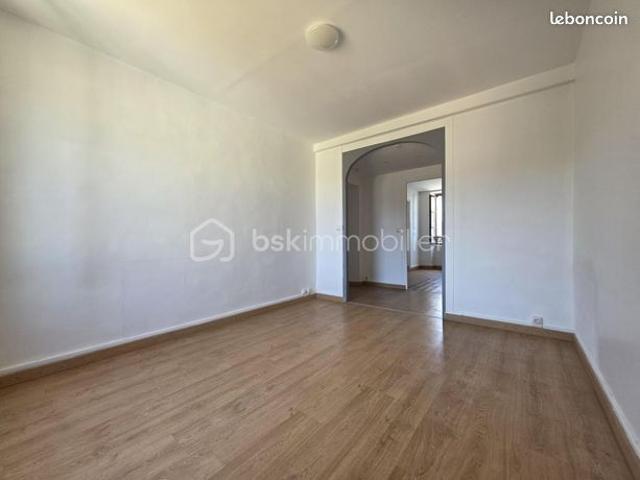 Appartement vente à Fontainebleau, Egreville