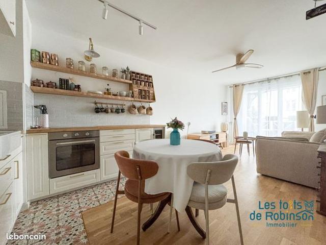 Appartement vente à Le Plessis-Robinson, Hauts-de-Seine
