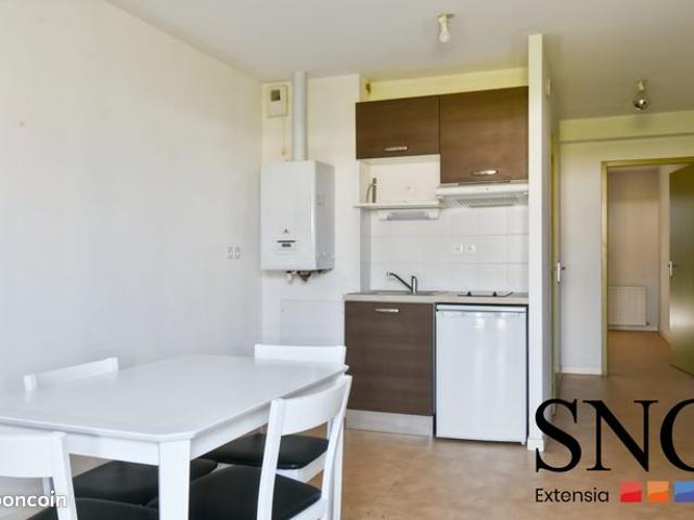 Appartement vente à Saint-Amand-Montrond, Le Châtelet