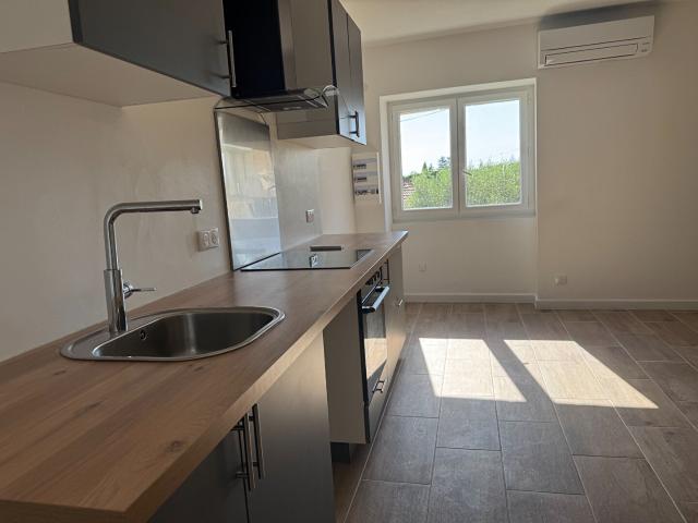 Appartement location à Aix-en-Provence, Lambesc
