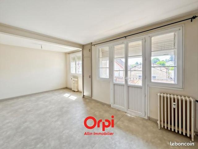 Appartement vente à Montluçon, Allier