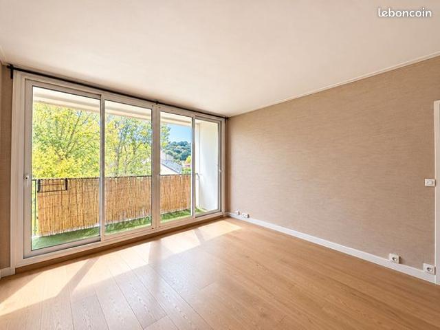 Appartement vente à Buc, Territoire-de-Belfort