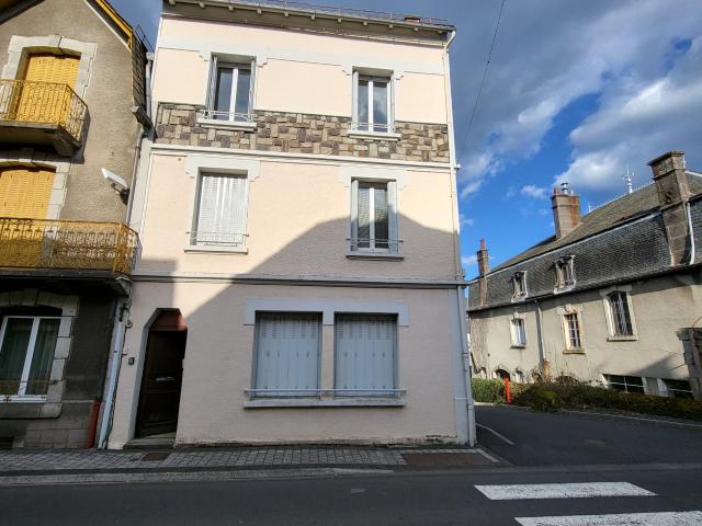 Appartement vente à Mauriac, Riom-ès-montagnes