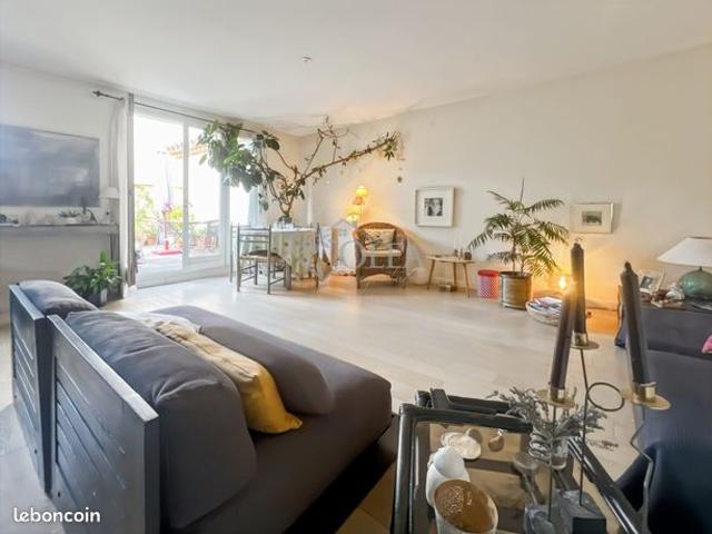 Appartement vente à Aix-en-Provence, Le Tholonet