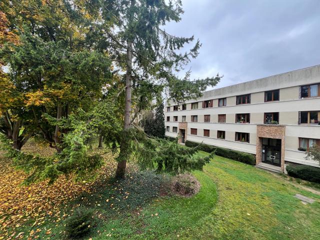 Appartement location à Saint-Germain-en-Laye, L'etang-la-ville