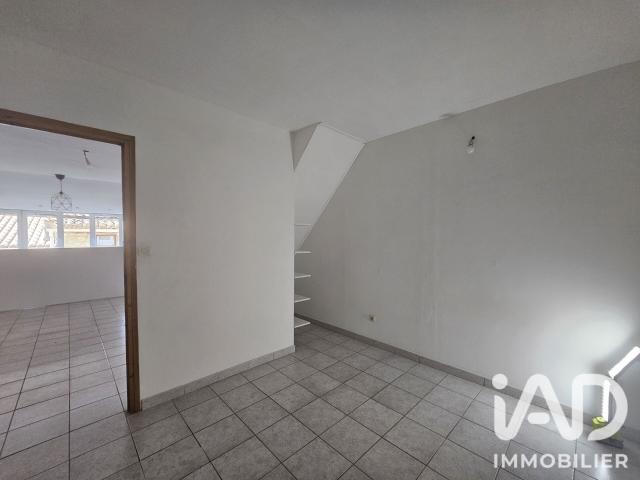 Appartement location à Nîmes, Saint-julien-de-peyrolas