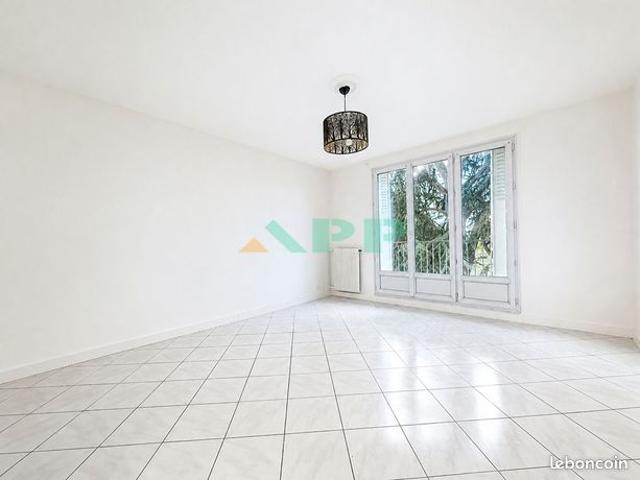 Appartement vente à Viry-Châtillon, Essonne