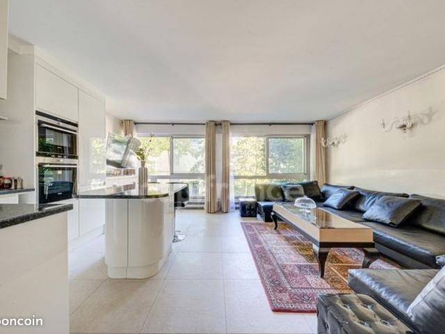 Appartement vente à Neuilly-sur-seine, Martinique