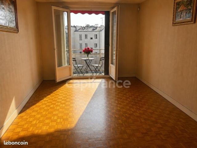 Appartement vente à Issy-les-Moulineaux, Hauts-de-Seine