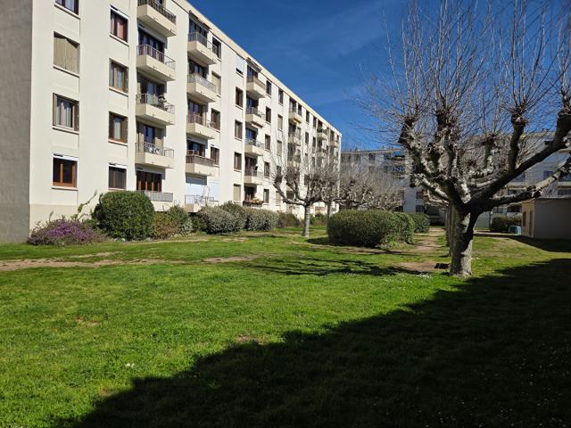 Appartement vente à Arrondissement de Draguignan, Saint-raphaël