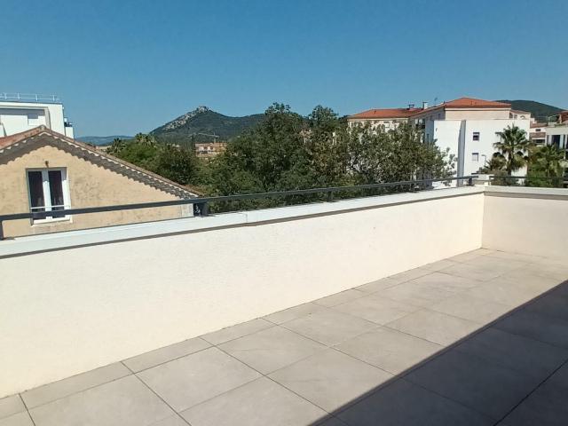 Appartement location à ZAC de la Crestade, Hyères