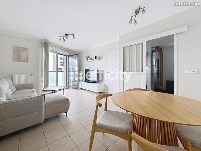 Appartement vente à Bobigny, Romainville