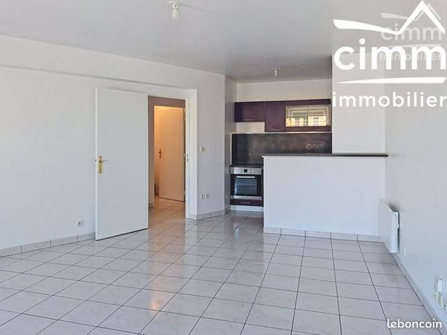 Appartement vente à Château-Gontier, Saint-erblon