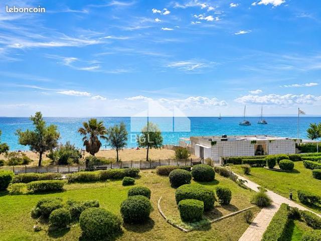 Appartement vente à Arrondissement de Toulon, Le Lavandou