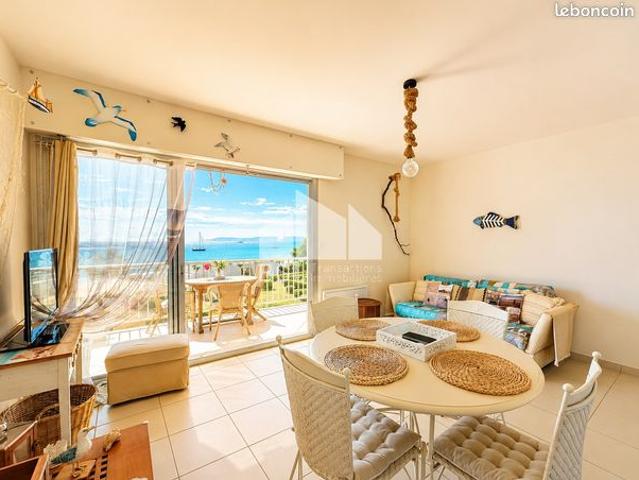 Appartement vente à Arrondissement de Toulon, Le Lavandou