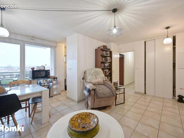 Appartement vente à La Tour-du-Pin, La Verpillière