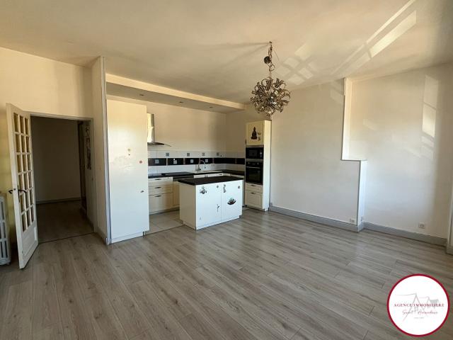Appartement vente à Saint-Amand-Montrond, Saint-amand-montrond