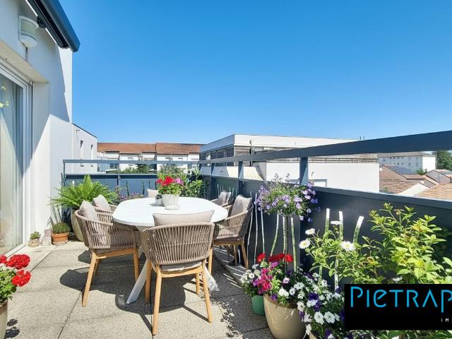 Appartement vente à Le Village, Vaulx-en-Velin