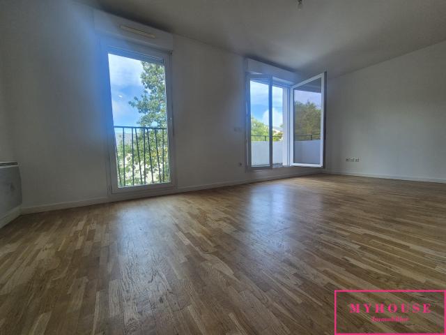 Appartement vente à Porte d'En Bas, Bagneux