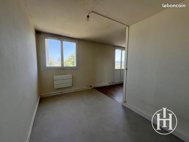 Appartement vente à Saint-Amand-Montrond, Saint-amand-montrond