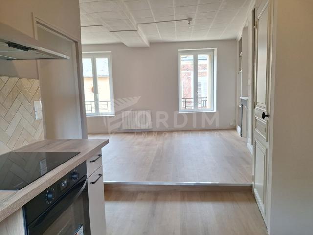 Appartement location à Zone Artisanale Les Gâtines, Saint-Fargeau