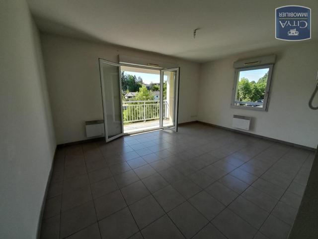 Appartement location à La Jarrige, Naves