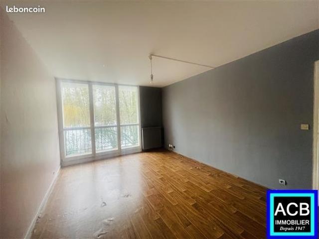 Appartement vente à Clermont, Angy