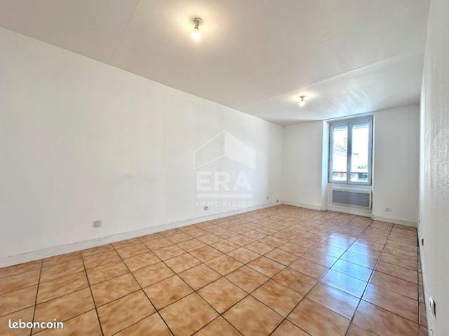 Appartement vente à Fontainebleau, Montcourt-fromonville