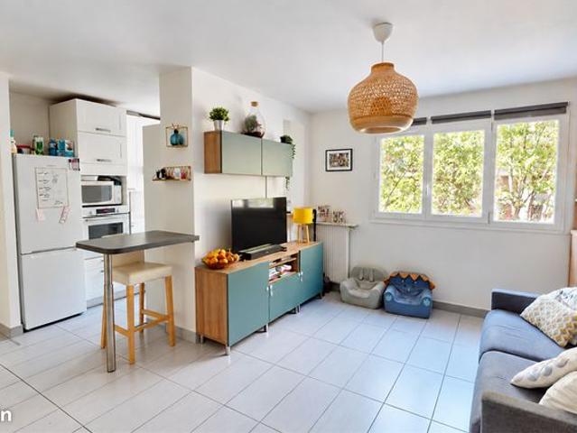 Appartement vente à Issy-les-Moulineaux, Hauts-de-Seine