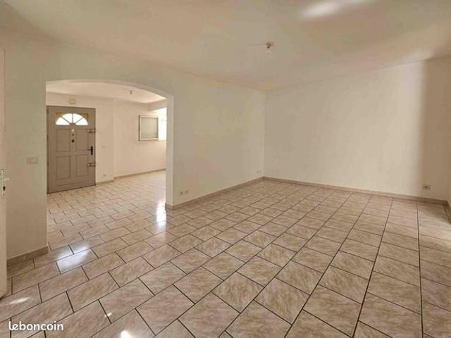 Appartement vente à Apt, Pertuis