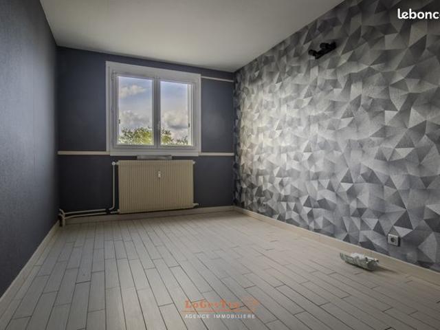 Appartement vente à Neufchâteau, Contrexéville