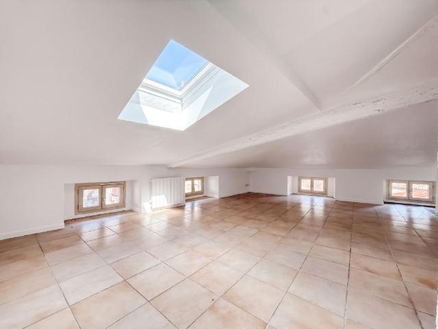 Appartement vente à Nice, Lucéram