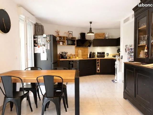 Appartement vente à Aix-en-Provence, Meyreuil