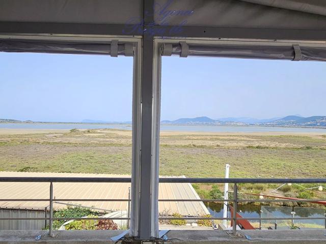 Appartement vente à Arrondissement de Toulon, Hyères