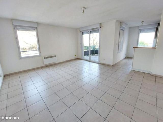 Appartement vente à La Tour-du-Pin, L'isle-d'abeau