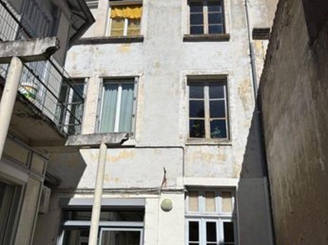 Appartement vente à Saint-Amand-Montrond, Saint-amand-montrond