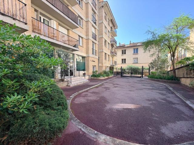 Appartement vente à Aix-en-Provence, Aix-en-provence