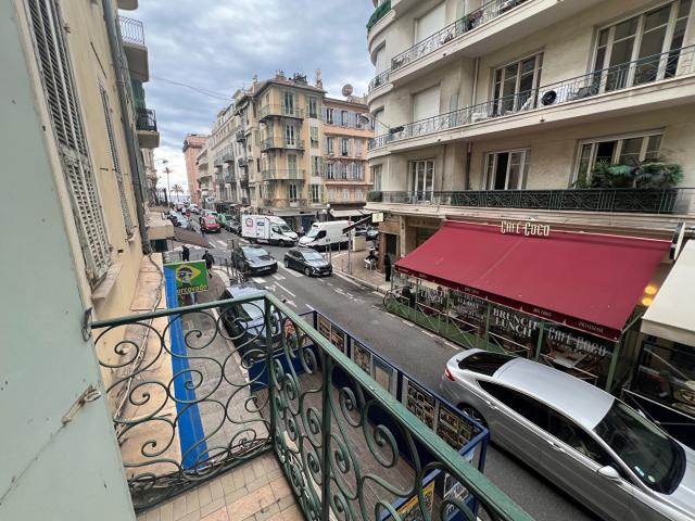 Appartement location à Carré d'Or, Nice