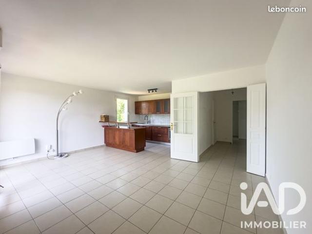 Appartement vente à Melun, Combs-la-ville