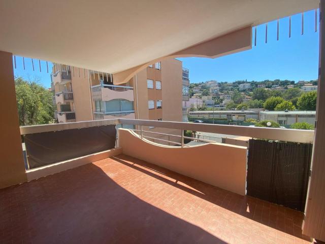Appartement location à Arrondissement de Draguignan, Saint-raphaël