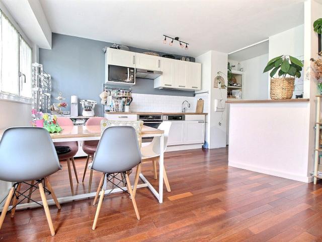 Appartement vente à Quartier Cœur de Ville, Courbevoie