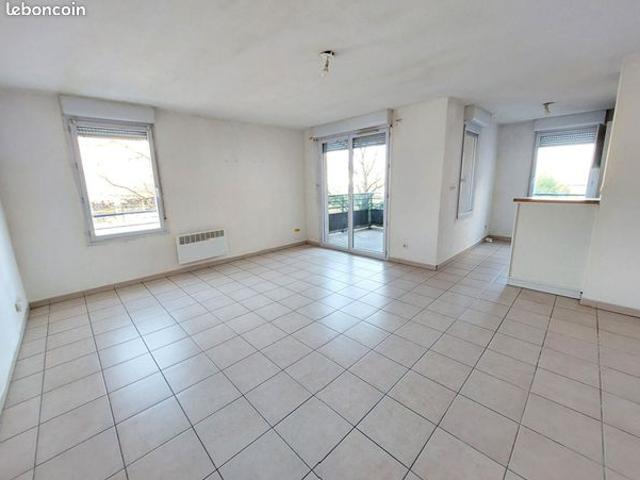 Appartement vente à La Tour-du-Pin, L'isle-d'abeau