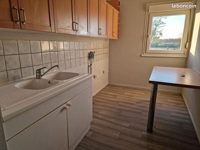 Appartement vente à Neufchâteau, Vittel