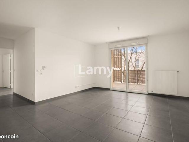 Appartement vente à Privas, Saint-priest