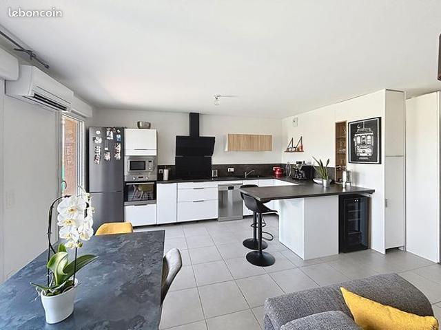 Appartement vente à Aix-en-Provence, Le Puy-sainte-réparade