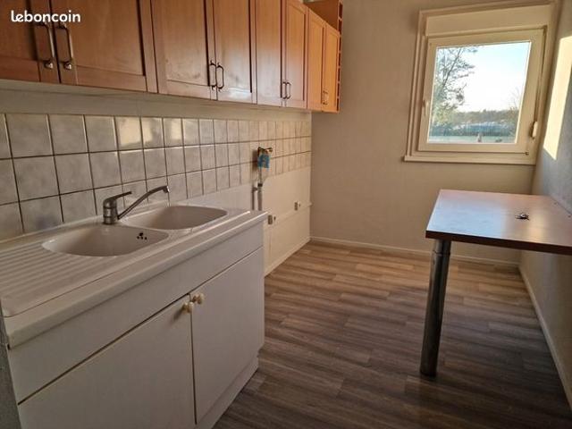 Appartement vente à Neufchâteau, Vittel