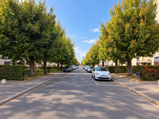 Appartement vente à Zone Artisanale Croix Bonnet, Bois-d'Arcy