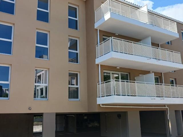 Appartement location à France métropolitaine, Miramas