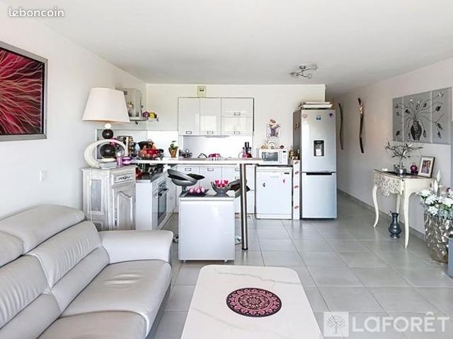 Appartement vente à Arrondissement de Toulon, Le Lavandou