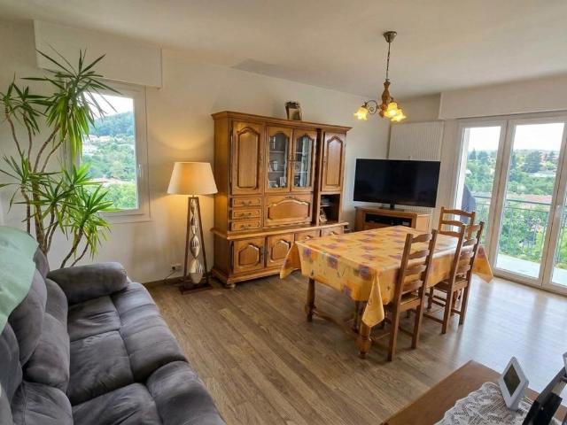 Appartement vente à Zone commerciale du Champ du Pin, Épinal